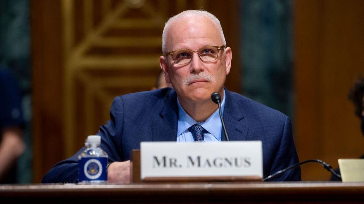 Top Biden immigration official bends over backward to blame GOP governors for migrant crisis