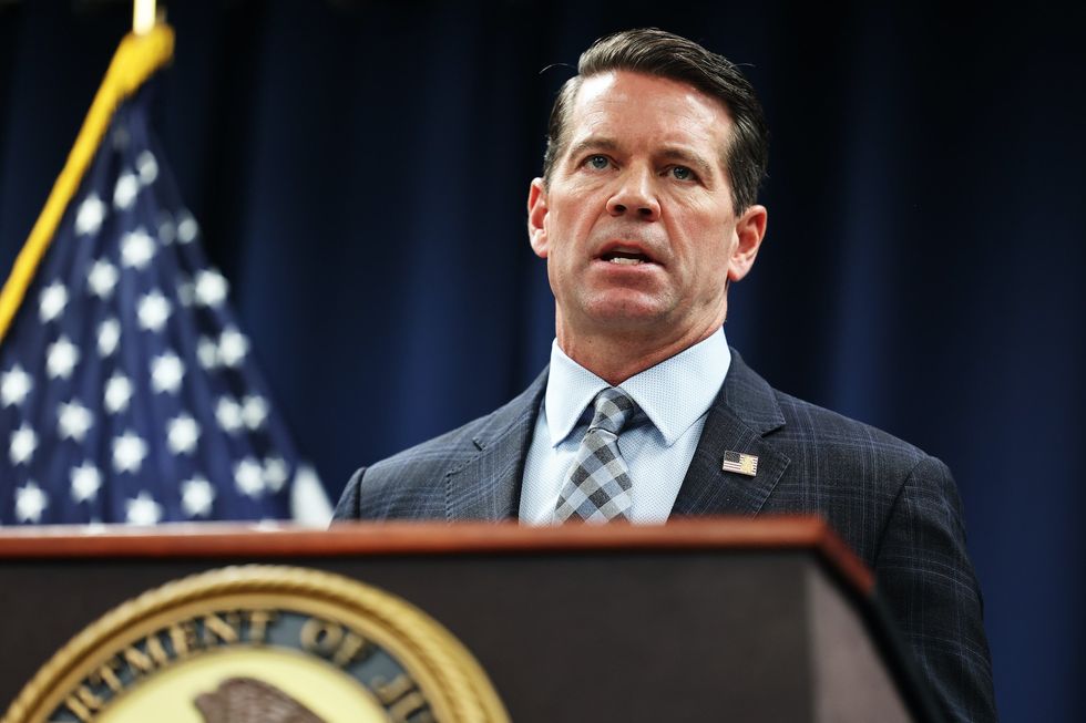 Top FBI agent forced to resign after sending defiant email about list of Jan. 6 investigators