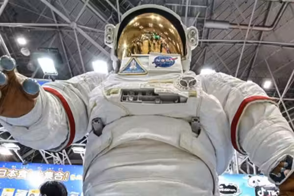 Troops in orbit? US dominance demands Space Force 'guardians,' ex-military brass claim