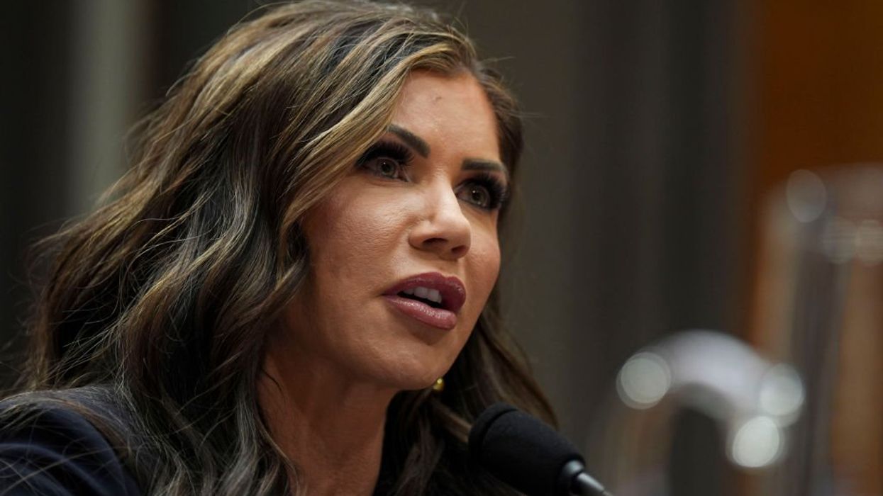 Trump admin halts tax dollars for NGOs facilitating illegal immigration: Noem