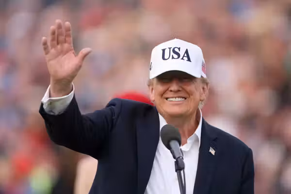 Trump BANS 'FAKE NEWS' outlets from White House — and warns more bans are coming