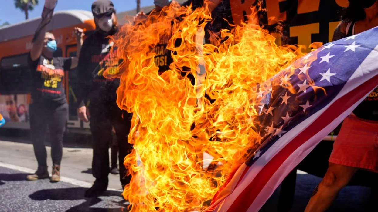 Trump cracks down on anti-American flag-burners with potential jail time
