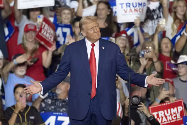 Trump drops historic announcement for midterm elections