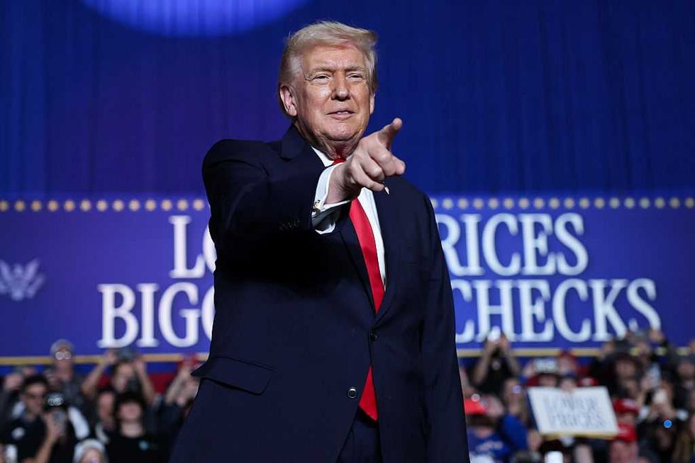 Trump invites all governors to annual dinner except two Democrats — and Newsom isn't one of them