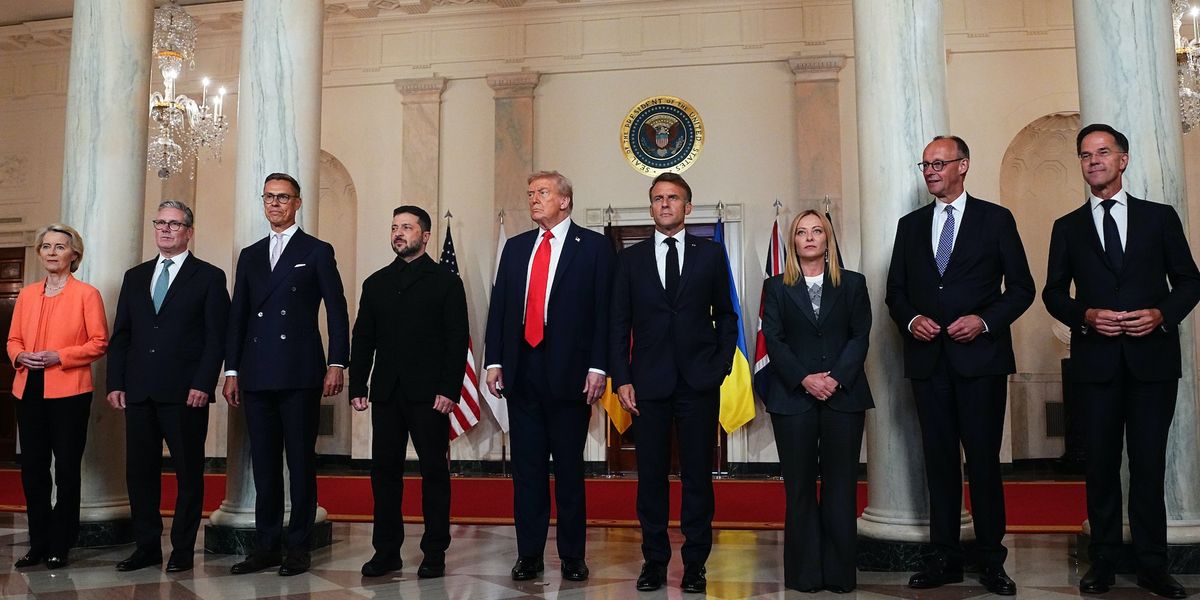 Trump points out iconic image from Butler assassination attempt to European leaders Trump points out iconic image from Butler assassination attempt to European leaders