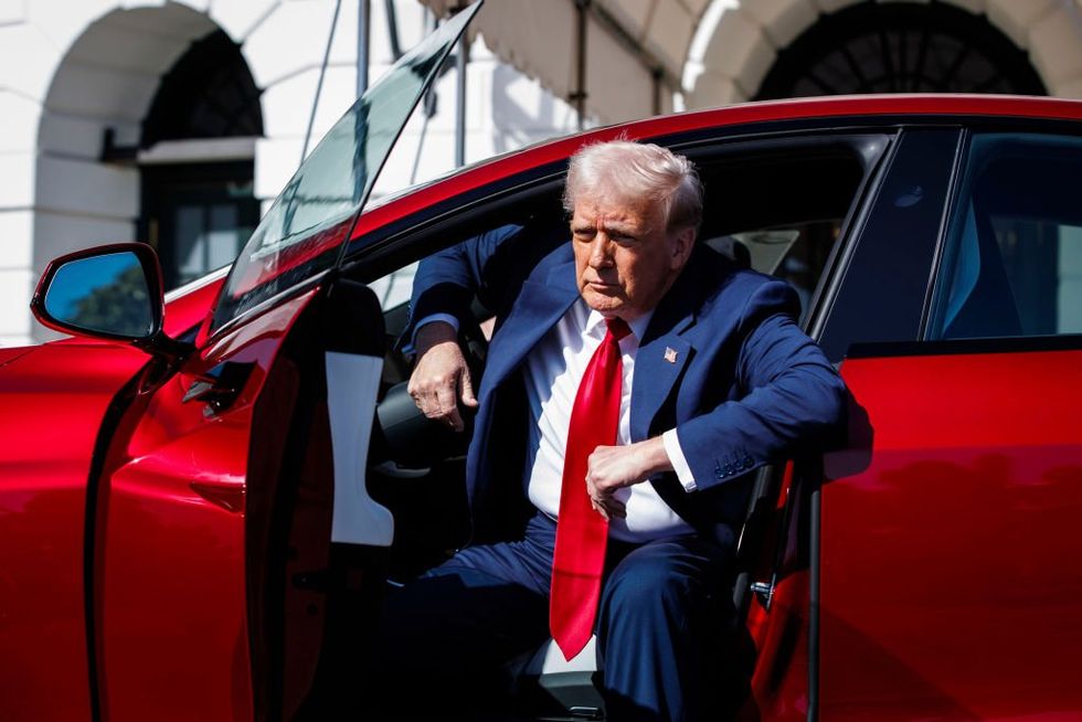 Trump to kill $7,500 EV credit ... and Elon agrees?