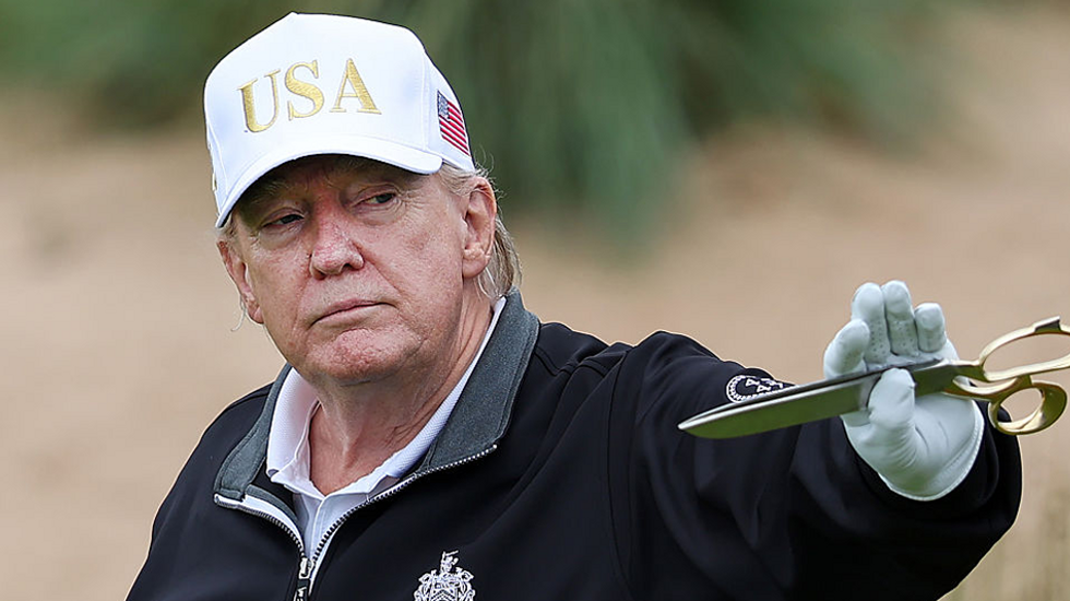 Trump unexpectedly praises the media: 'See? I didn't use the word'