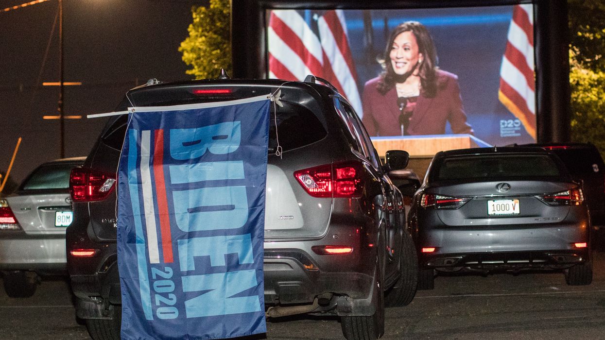 Two DNC caucuses — 1 Muslim and 1 LGBT — omit 'under God' from Pledge of Allegiance this week