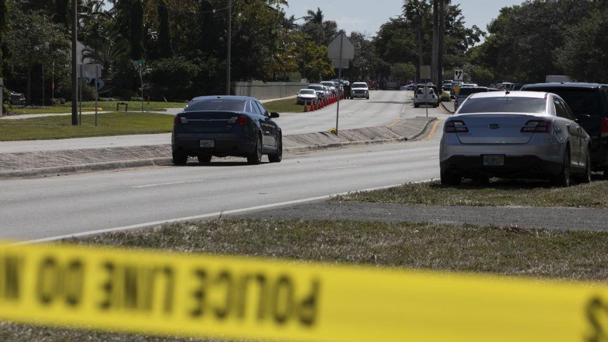Two FBI agents fatally shot, three wounded, while serving warrant in Sunrise, Florida
