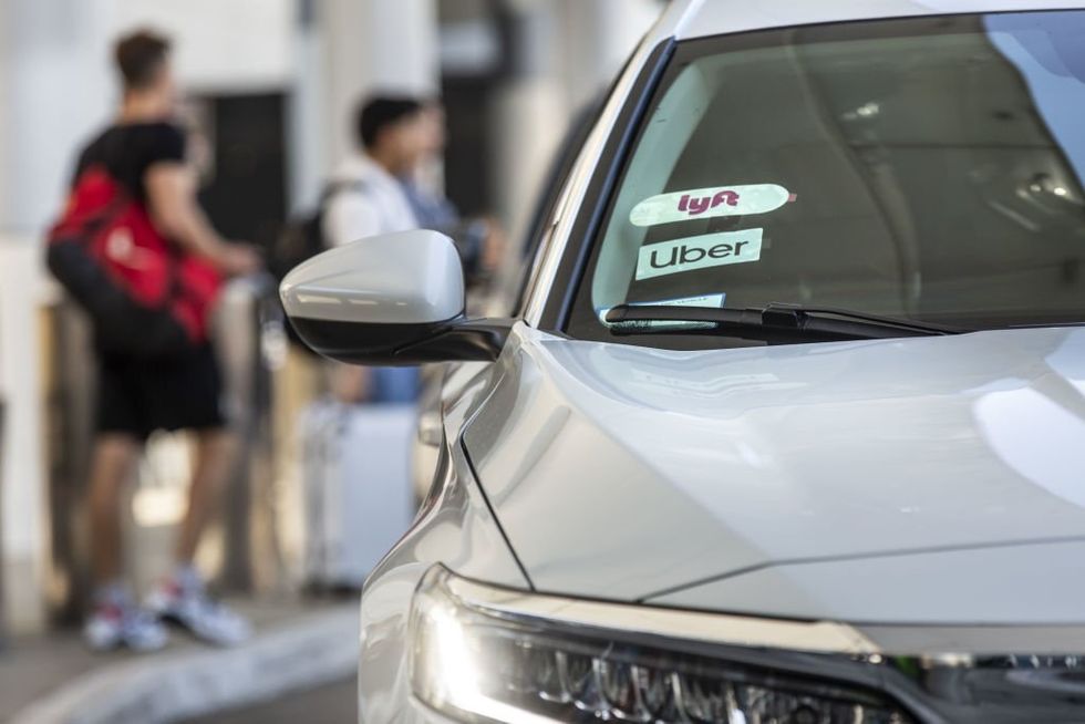 Uber‚ Lyft threaten to stop operations in Minneapolis if mandatory driver raises become law