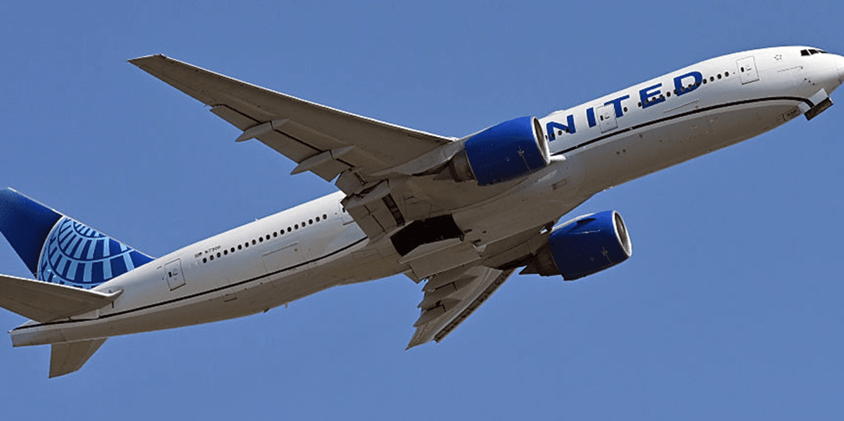 United Airlines pilot allegedly threatens passengers with FBI intervention over Wi-Fi hot spot name