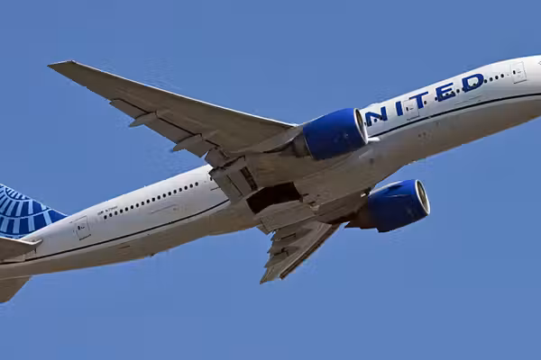 United Airlines pilot allegedly threatens passengers with FBI intervention over Wi-Fi hot spot name