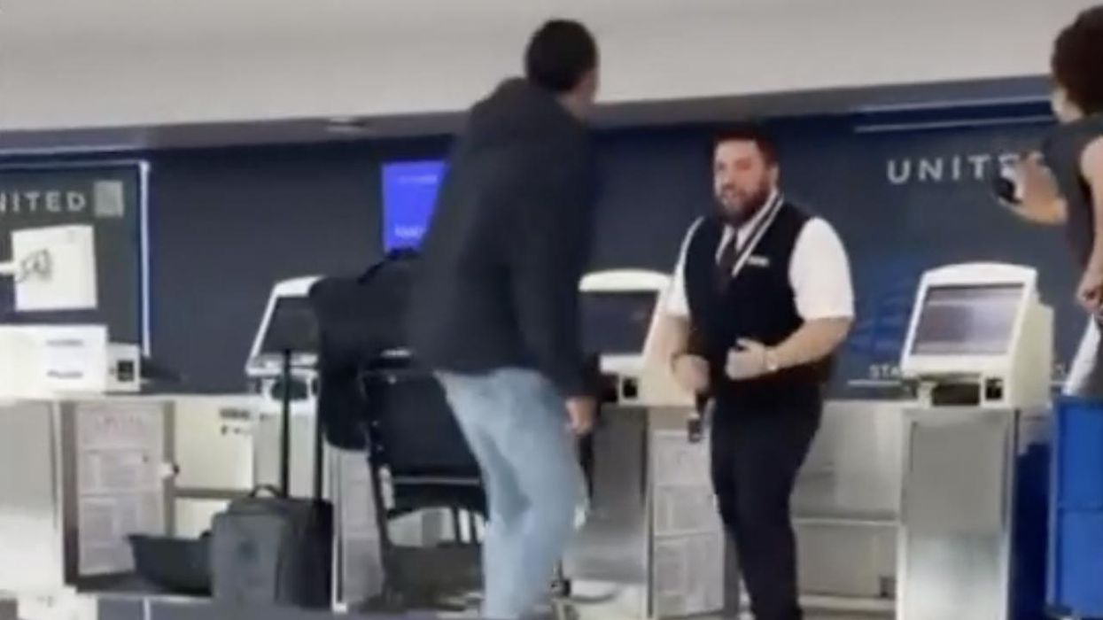 United Airlines worker reportedly fired after trying in vain to fight ex-NFL player at airport in one-sided slugfest caught on video