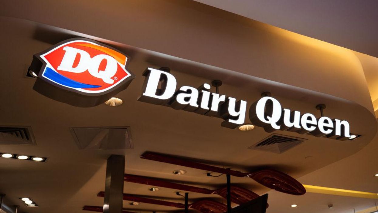 Unprompted pay-it-forward chain lasts 2 days, 900 cars at Minnesota Dairy Queen