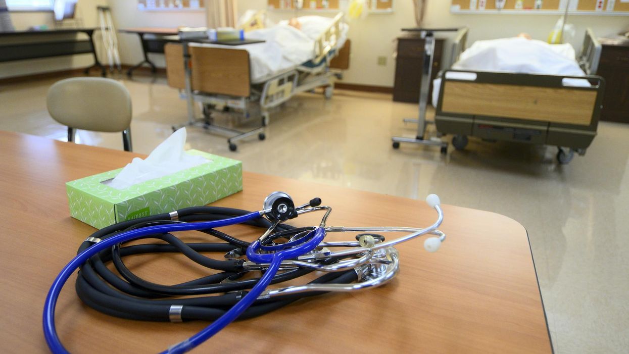 Unvaccinated pregnant woman diagnosed with first case of 'flurona' — a double diagnosis of influenza and COVID-19 — but she's only experiencing 'mild symptoms'