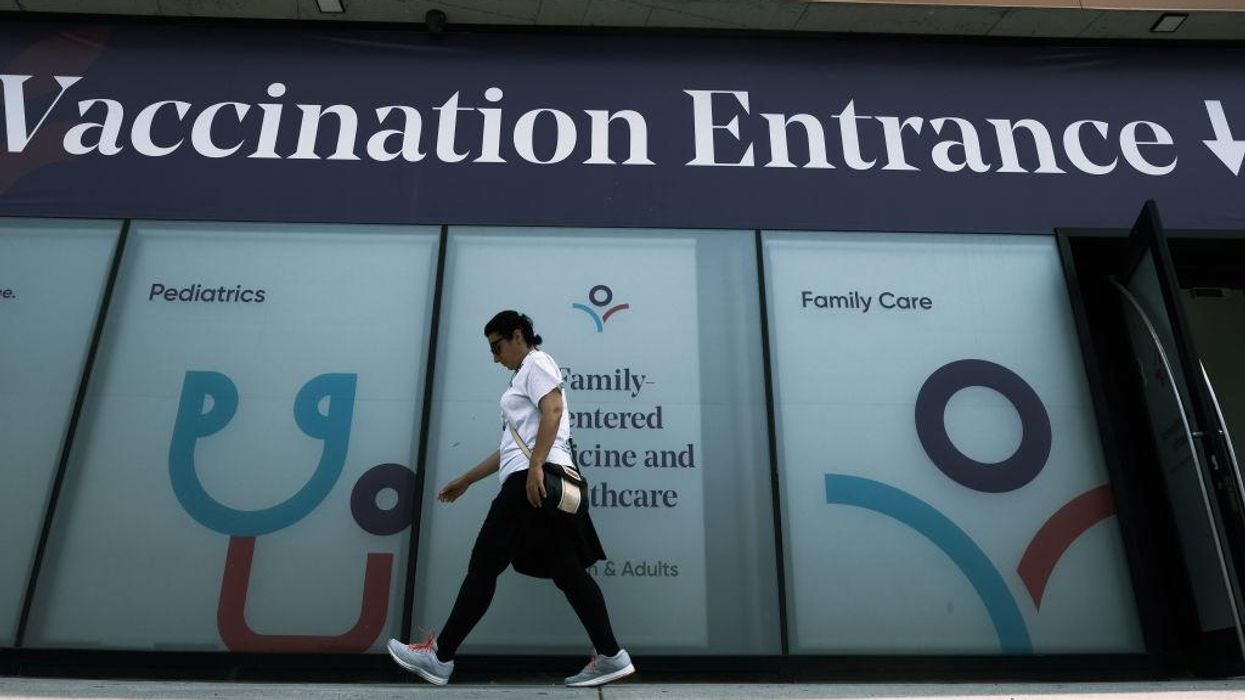 Vaccine mandates: Health care workers must get forced jabs, say medical groups
