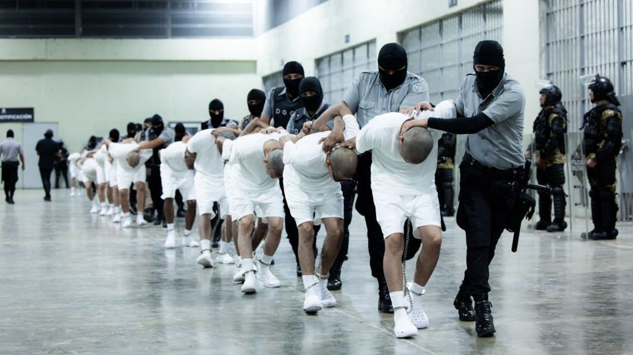 Venezuela's regime enables Tren de Aragua's border crime spree while corrupt officials likely profit: Intel memo