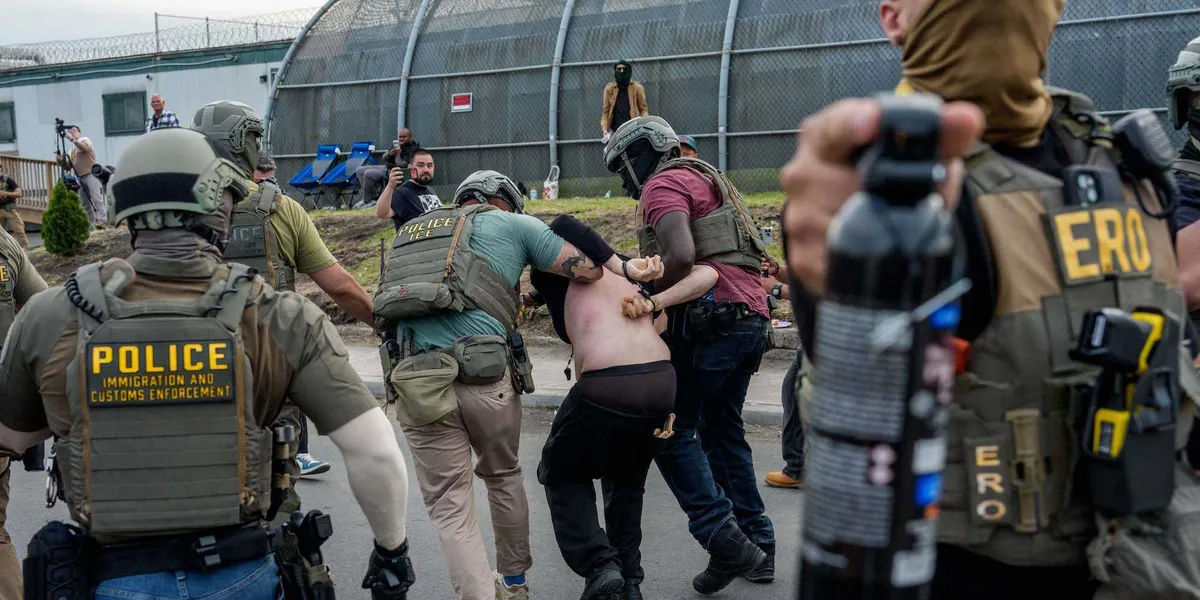 Video appears to show agitator threatening to KILL ICE agents and their families — DOJ vows to arrest him