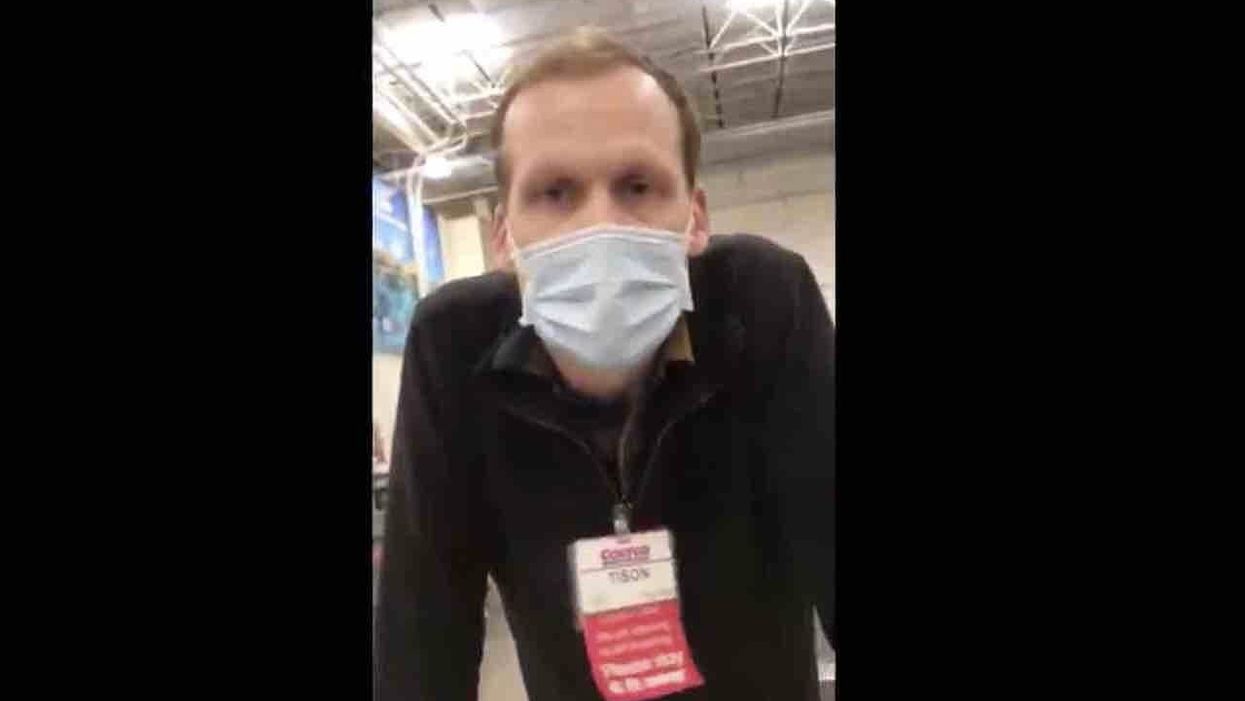 VIDEO: Costco employee tells off customer refusing to wear mask