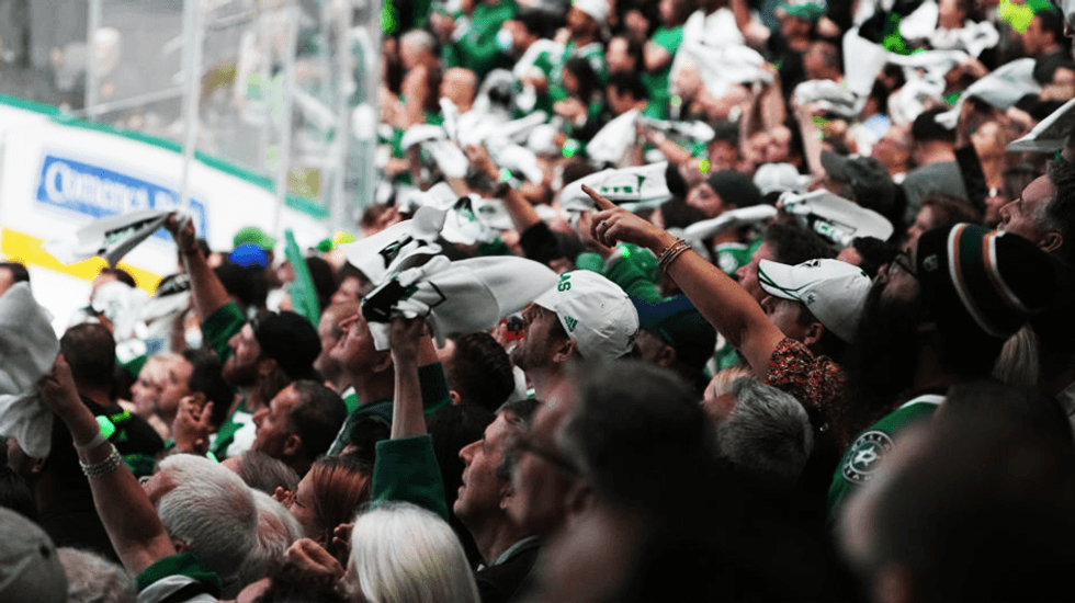 Video: Dallas Stars fans accused of performing 'Nazi salutes' as goal celebration
