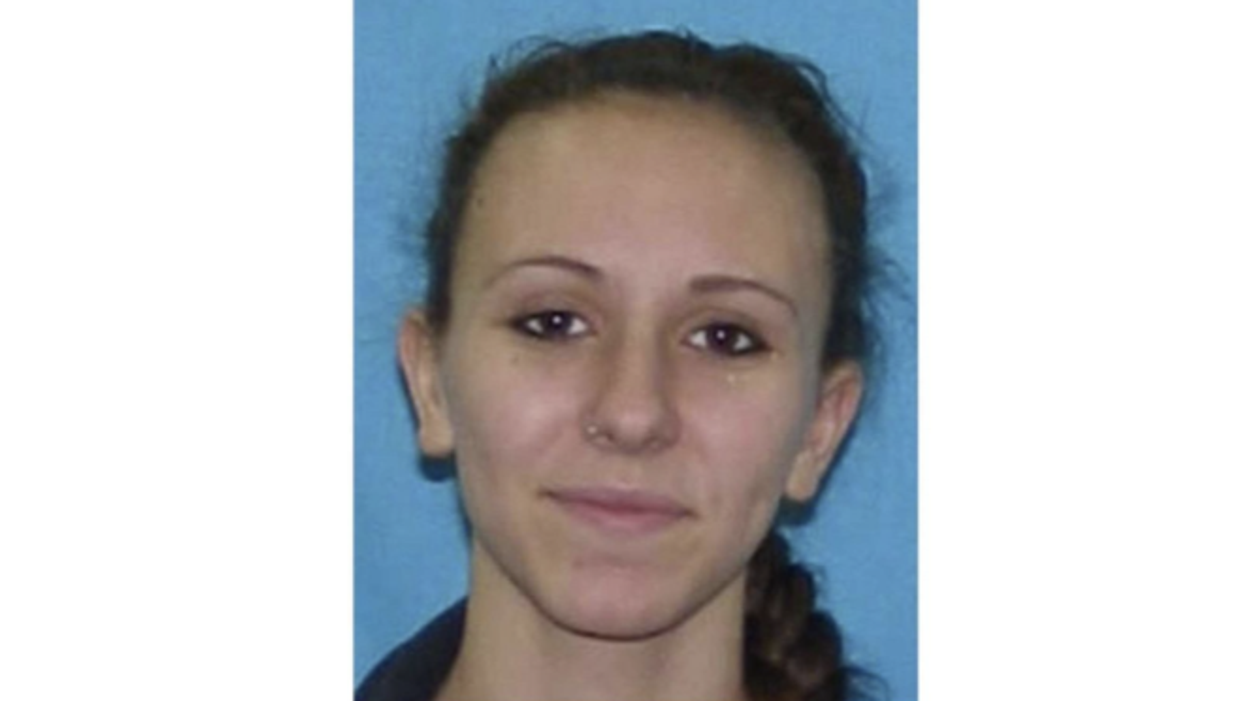 VIDEO: Dirt bike, ATV riders drag mother from car and brutally beat her while child is in vehicle during road rage attack