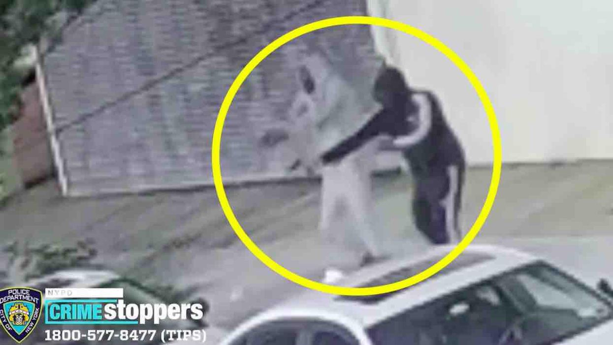 VIDEO: Gunmen open fire on two people sitting in parked car in middle-of-night ambush on Brooklyn street