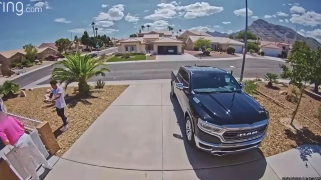 Video: Las Vegas homeowner narrowly escapes death when suspect's firearm jams during attempted robbery