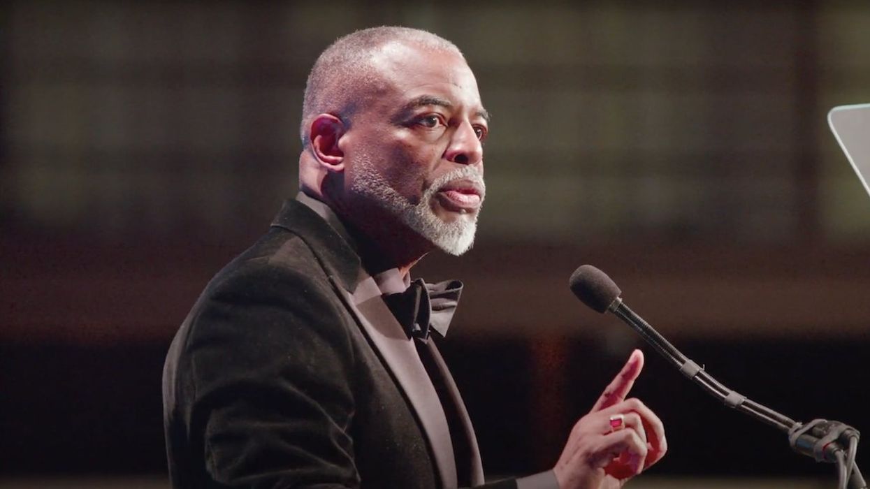 Video: LeVar Burton suggests he'd get physically violent with Moms for Liberty members — and the crowd loves it