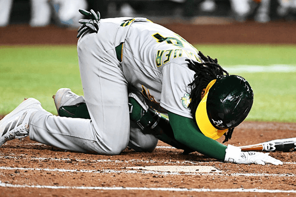 Video: MLB player ruptures his testicle mid-game — then shocks his manager with what he does next
