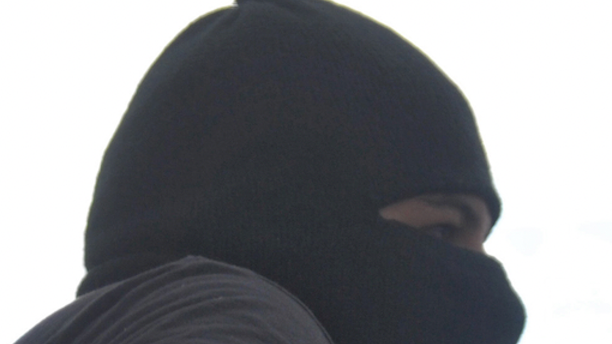 Video: Ski-masked thug flattens woman with flying kick from behind; punches and stomps her as she screams in parking lot