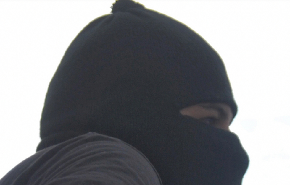 Video: Ski-masked thug flattens woman with flying kick from behind; punches and stomps her as she screams in parking lot