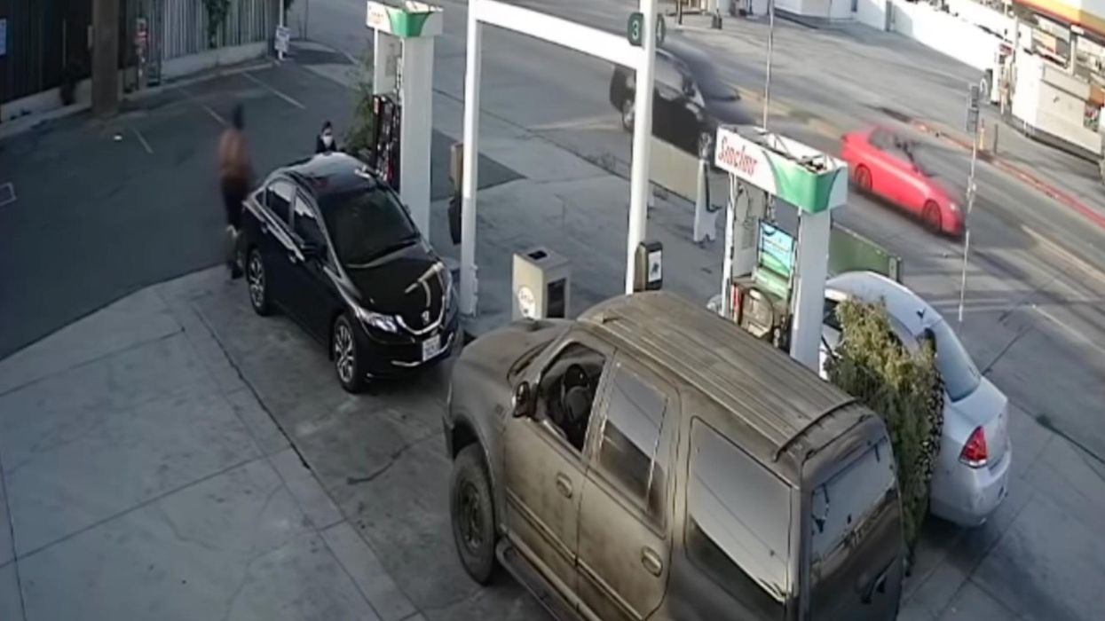 VIDEO: Suspect carries out gruesome beating on woman pumping gas — and bystanders do nothing to help