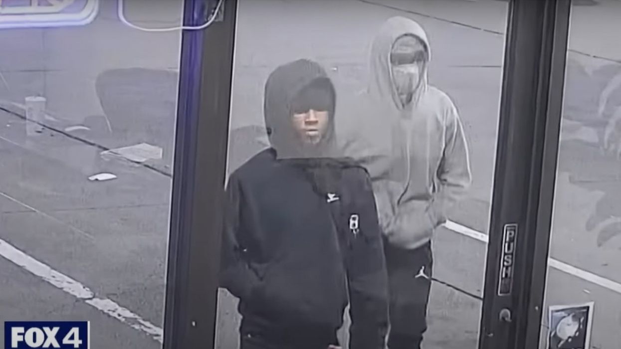 Video: Texas store owner has big surprise for two armed, hooded thugs who walk through his door