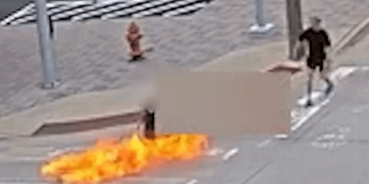 Video: Thug throws Molotov cocktail at man in wheelchair, setting him on fire — right in front of police headquarters