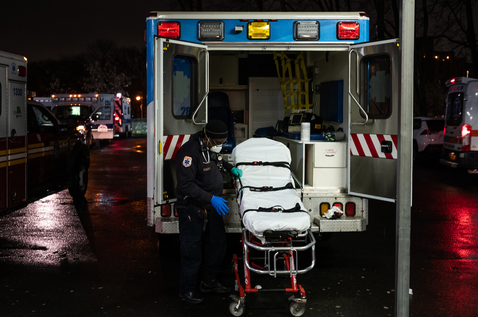 Vigilantes reportedly beat up male accused of trying to rape elderly woman; cops told they could find suspect in hospital