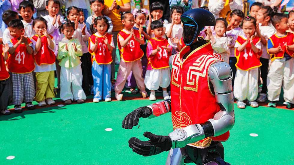Viral robot kung-fu kicks small child, drawing mom's ire