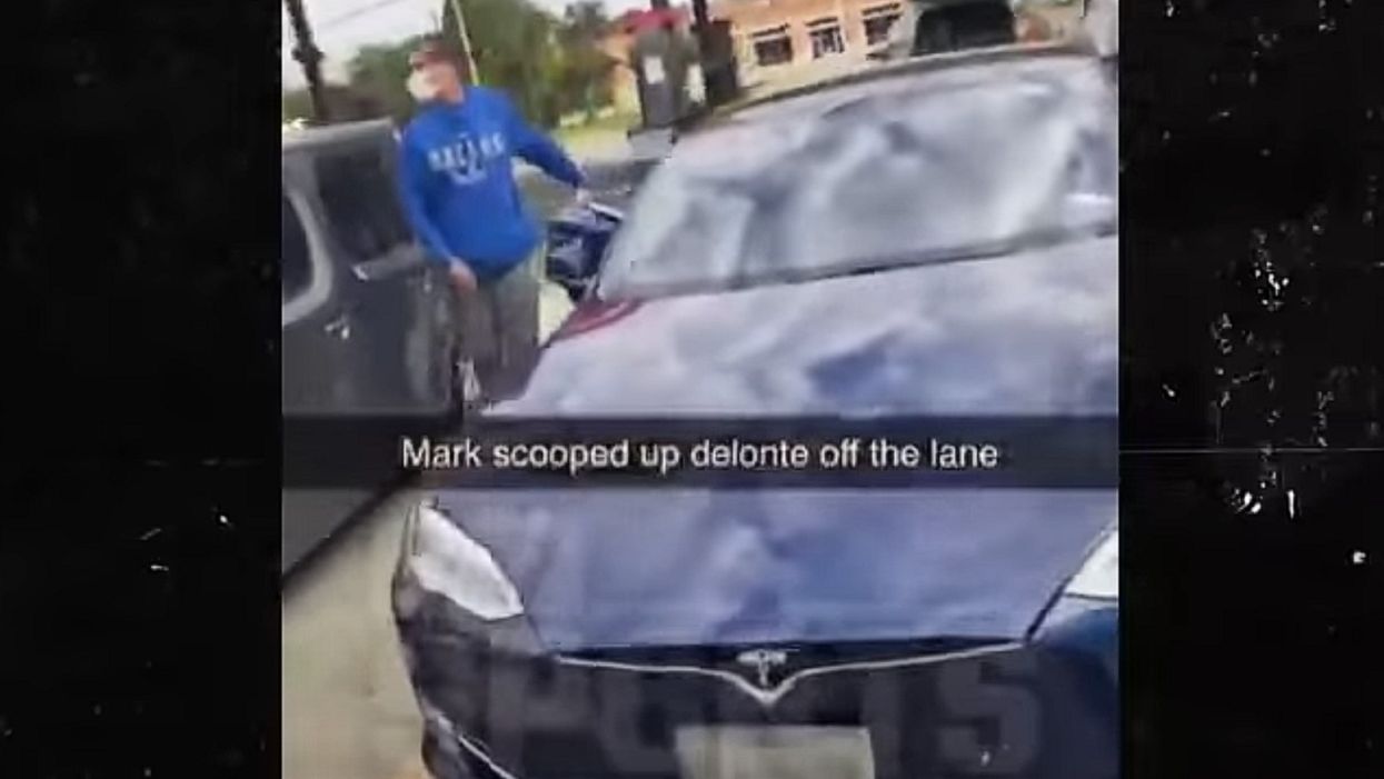 Viral video shows Mark Cuban picking up Delonte West at a Dallas gas station as family hopes the NBA star will go to a rehab