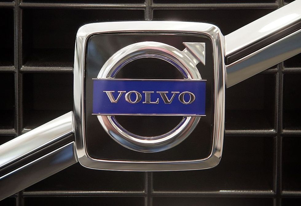 Volvo kills plans for all-electric lineup by 2030 amid industry shift