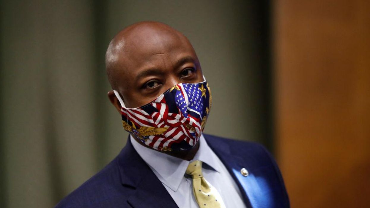 WaPo fact-checks whether GOP Sen. Tim Scott actually went from 'cotton to Congress' — gets rightfully torched by critics