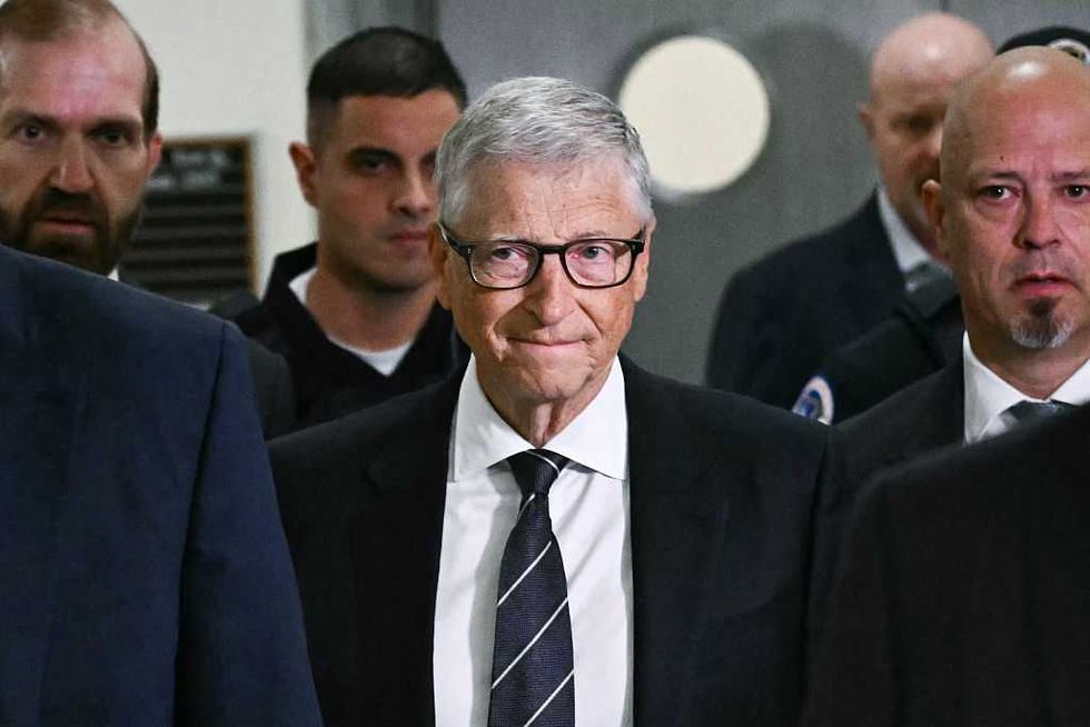 Warren Buffett pauses massive donation to Gates Foundation amid Epstein investigation