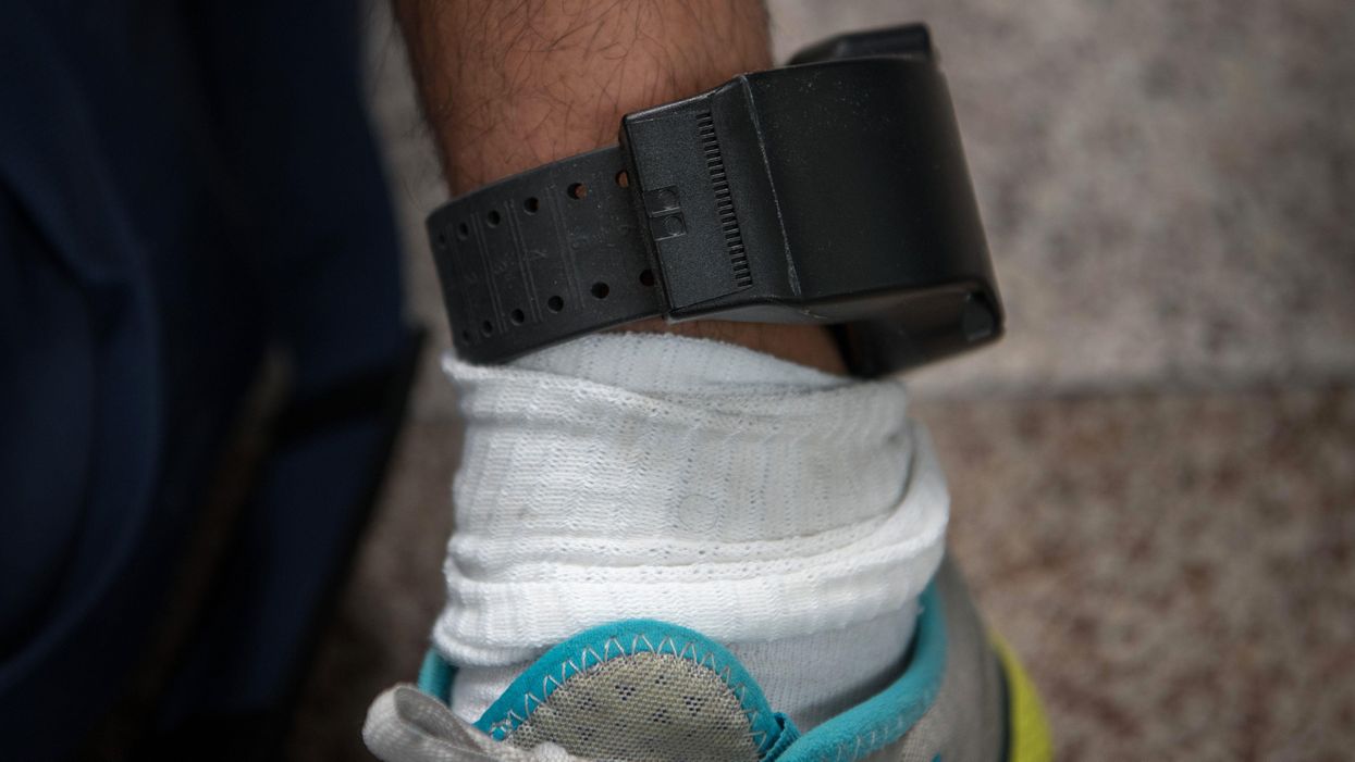 Washington public school requires student athletes to wear ankle monitors to ensure social distancing, track COVID-19 outbreaks