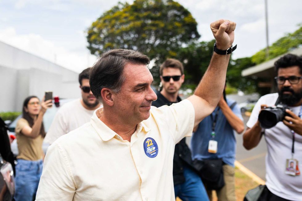 Where in the world is Flávio Bolsonaro?