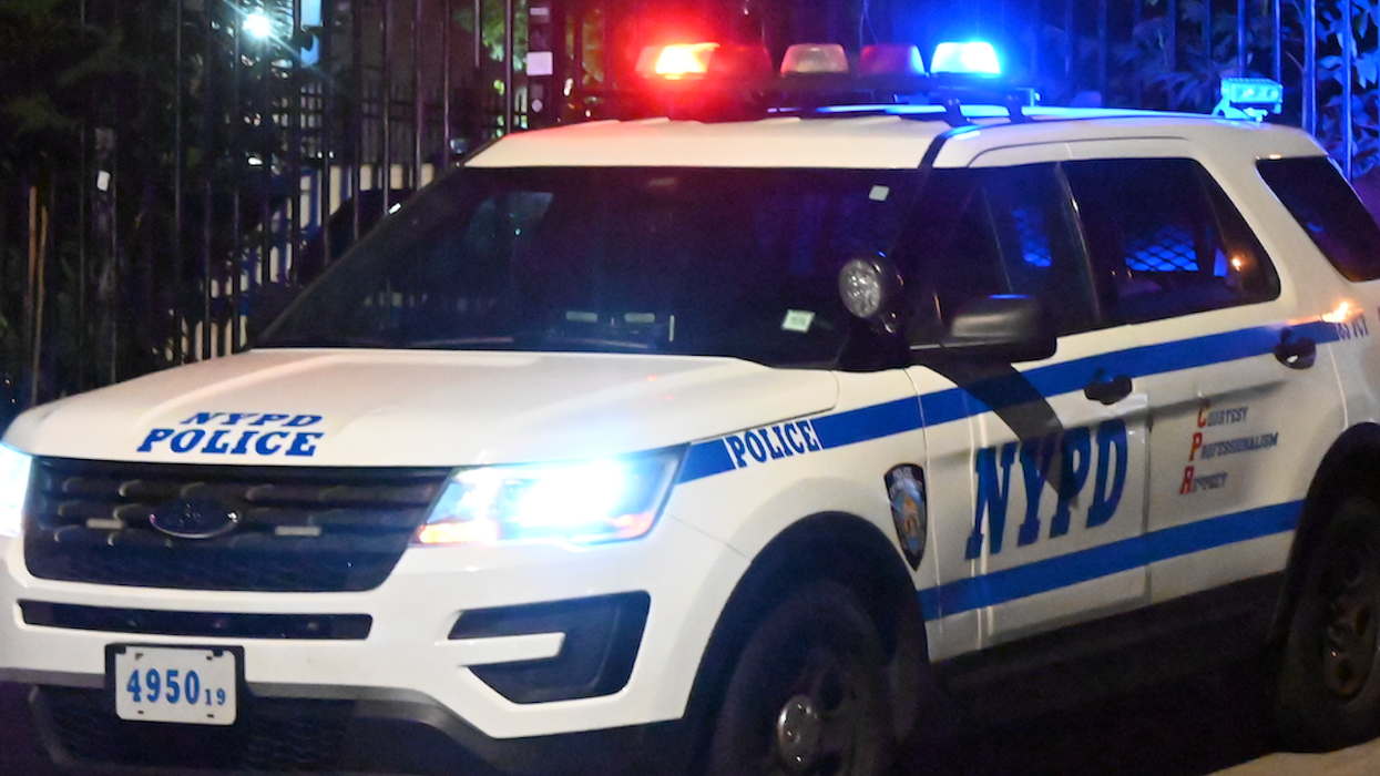 'White boy,' 'cracker': Subway rider dares to glance at hollering female behind him — so she veers into beatdown mode: Cops