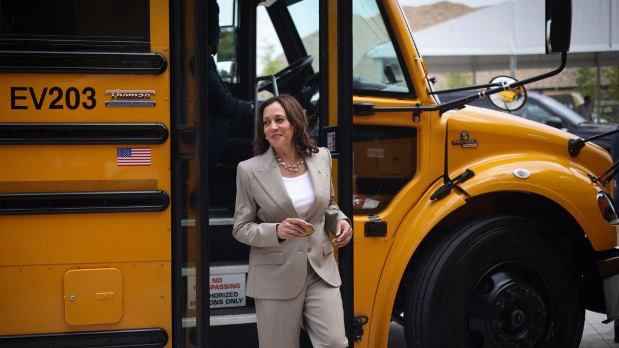 White House enraged, not by 2.37 million illegal aliens who stole into US in 2022, but by the 130 Texas just bused to Kamala Harris' house