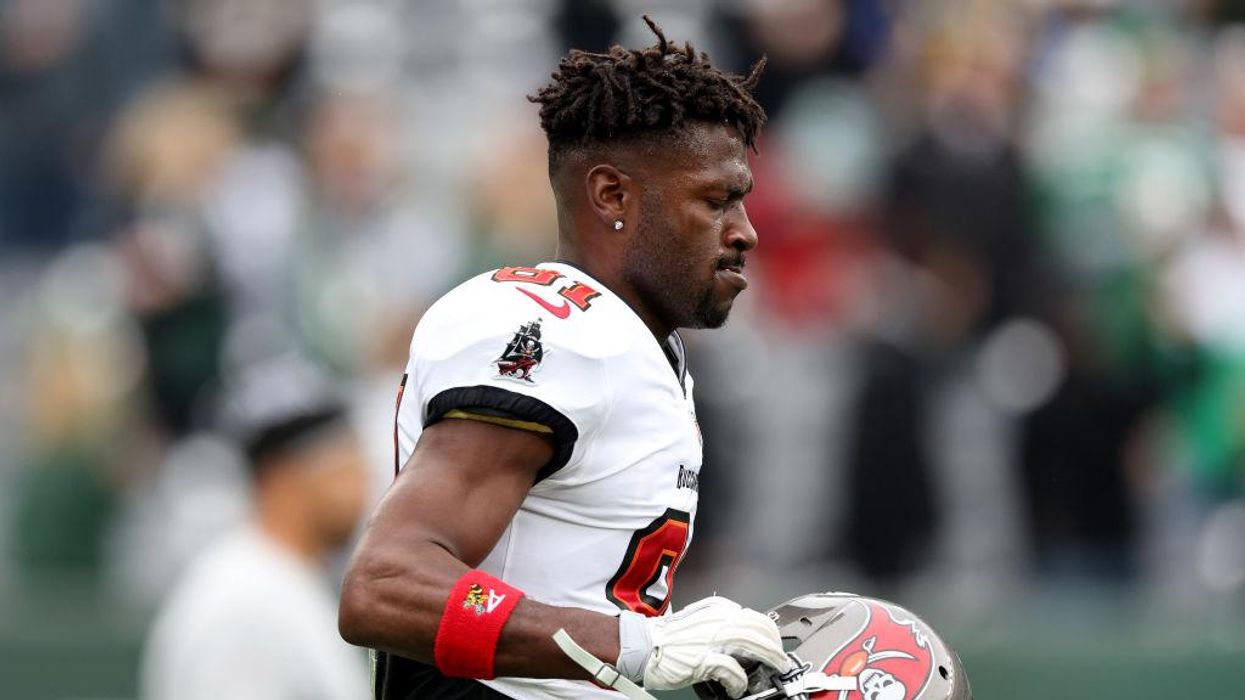 Whitlock: Mass Formation Psychosis explains Antonio Brown’s meltdown far more than CTE