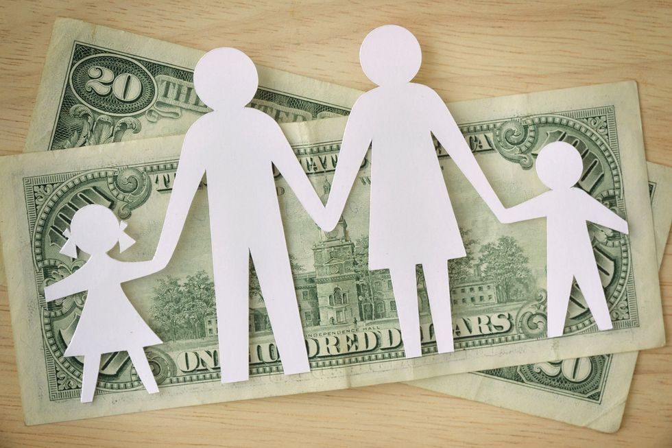 Why does America give billion-dollar tax credits to illegal immigrants&amp&semi;#63&semi;