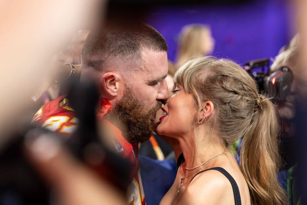 Why Taylor Swift's new love is faker than Deflategate