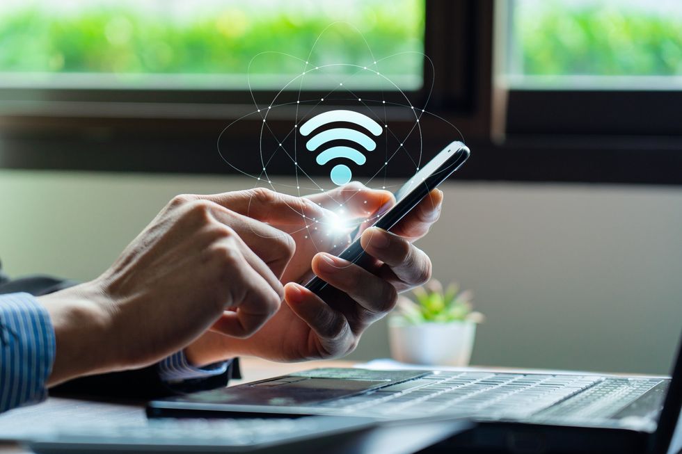 Wi-Fi is winning — so why is Congress still stuck in the 1990s?