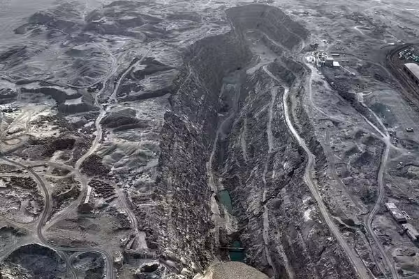 Without these minerals, US tech production stops. And China has 90% of them.