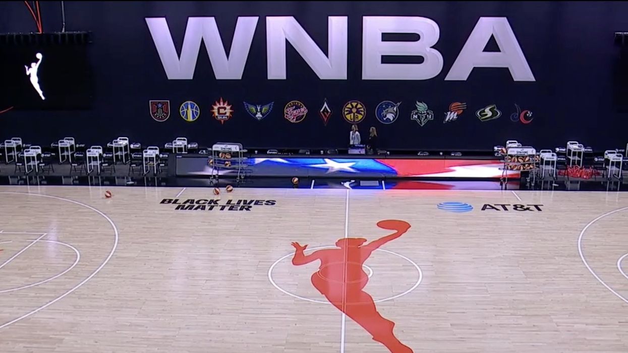 WNBA players decide not to kneel during national anthem — they just walk off the court instead